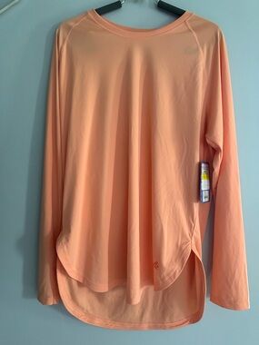 Women’s Long-Sleeve Performance Tee in Peach XXL